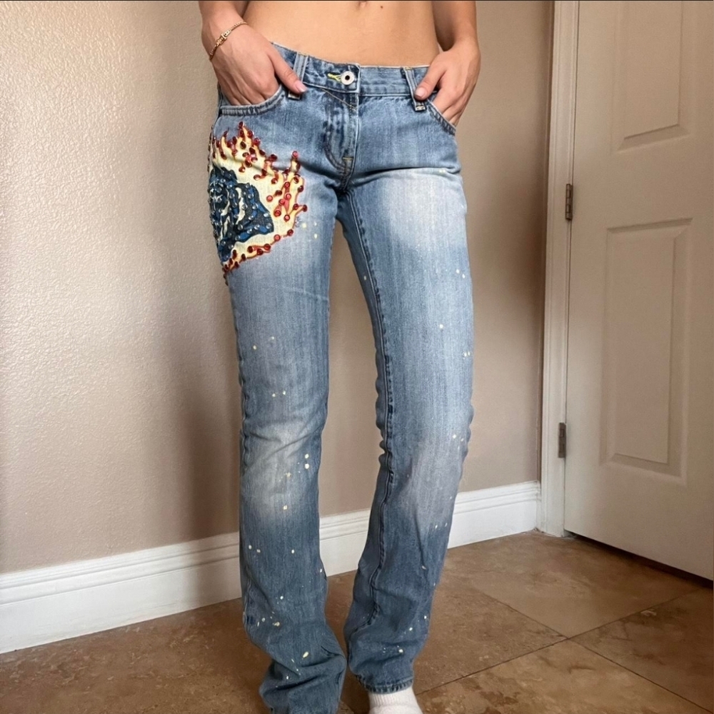 ❤️ YANK VINTAGE Y2K FLAMING ROSE RHINESTONE EMBELLISHED STRAIGHT LEG JEANS